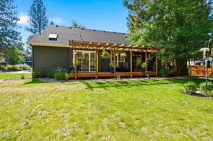 750 S Maple St, Sisters, OR 97759 - Photo 65