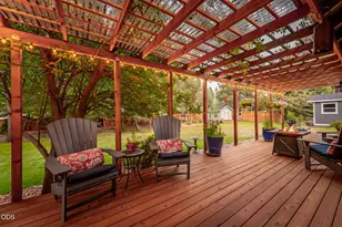 750 S Maple St, Sisters, OR 97759 - Photo 41