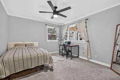 2201 Siskiyou Boulevard, Medford, OR 97504 - Photo 31