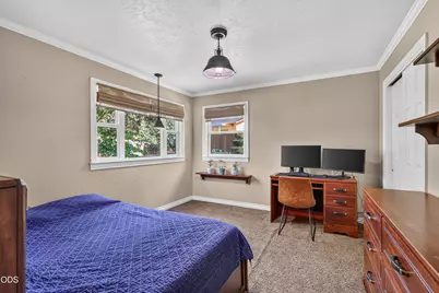 2201 Siskiyou Boulevard, Medford, OR 97504 - Photo 33