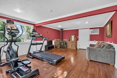 2201 Siskiyou Boulevard, Medford, OR 97504 - Photo 37