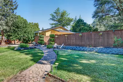 2201 Siskiyou Boulevard, Medford, OR 97504 - Photo 45