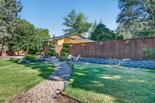 2201 Siskiyou Blvd, Medford, OR 97504 - Photo 45