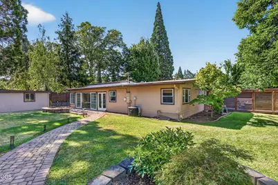 2201 Siskiyou Boulevard, Medford, OR 97504 - Photo 41