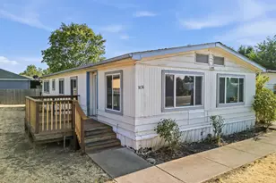 3858 Falcon St, White City, OR 97503 - Photo 3
