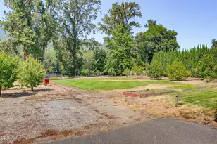 8158 Rogue River Hwy, Grants Pass, OR 97527 - Photo 63