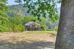 8158 Rogue River Hwy, Grants Pass, OR 97527 - Photo 69