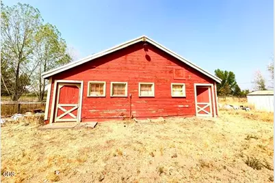 65325 Hwy 20, Bend, OR 97703 - Photo 23