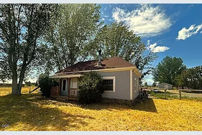 65325 Hwy 20, Bend, OR 97703 - Photo 9