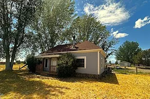 65325 Hwy 20, Bend, OR 97703 - Photo 9