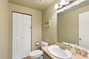 986 SE Centennial St, Bend, OR 97702 - Photo 13