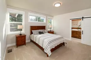 1385 Spring Ridge Ct, Redmond, OR 97756 - Photo 23