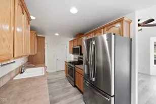 3314 NE Palmer Dr, Bend, OR 97701 - Photo 23