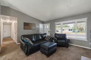 4241 Myrtlewood Dr, Klamath Falls, OR 97603 - Photo 15
