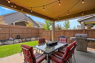 20853 SE Humber Ln, Bend, OR 97702 - Photo 35