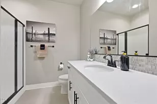 20853 SE Humber Ln, Bend, OR 97702 - Photo 15