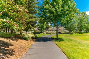 20853 SE Humber Ln, Bend, OR 97702 - Photo 49