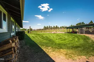 1714 NW 53rd St, Redmond, OR 97756 - Photo 39