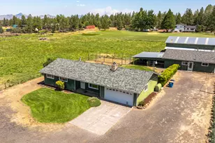 1714 NW 53rd St, Redmond, OR 97756 - Photo 3