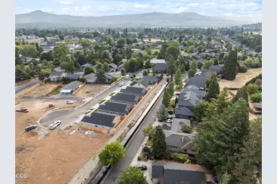 2229 Piazza Drive, Medford, OR 97501 - Photo 35