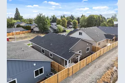 2229 Piazza Drive, Medford, OR 97501 - Photo 27