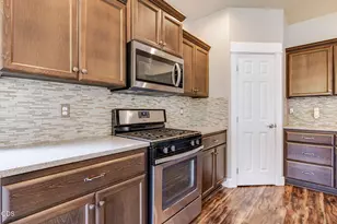 3129 Northeast Flagstone Avenue, Bend, OR 97701 - Photo 23