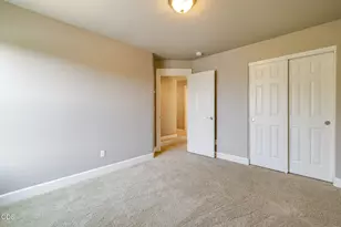 3129 Northeast Flagstone Avenue, Bend, OR 97701 - Photo 43