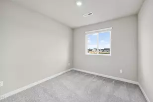 3549 NW 7th St, Redmond, OR 97756 - Photo 17