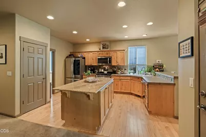 21183 Ritz Place, Bend, OR 97702 - Photo 3