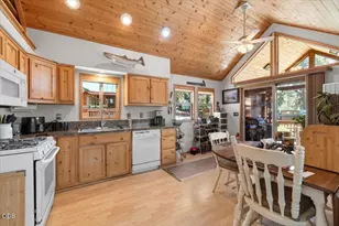 7900 Hyatt Prairie Rd, Ashland, OR 97520 - Photo 5