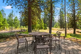 16863 Royal Coachman Dr, Sisters, OR 97759 - Photo 57