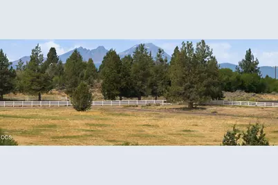 61345 Mountain Breezes Court, Bend, OR 97702 - Photo 41