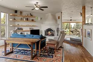 61345 Mountain Breezes Ct, Bend, OR 97702 - Photo 5