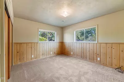 1497 S Stage Road, Medford, OR 97501 - Photo 11
