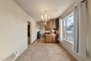 1497 S Stage Rd, Medford, OR 97501 - Photo 5