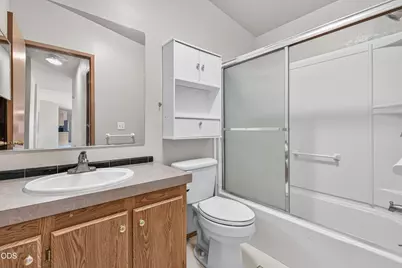 140 Taylor Street, Talent, OR 97540 - Photo 17