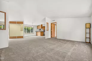 140 Taylor St, Talent, OR 97540 - Photo 5