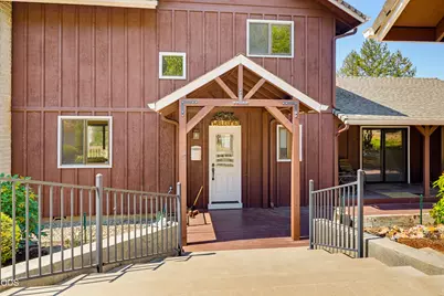 509 Manzanita Drive, Rogue River, OR 97537 - Photo 9