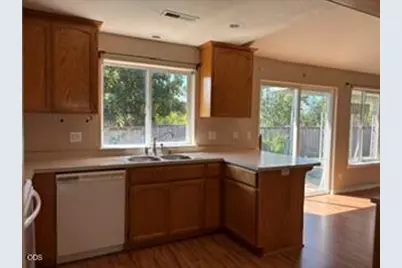 420 Westminster Drive, Eagle Point, OR 97524 - Photo 3