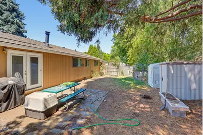 685 Talbot Street, Eagle Point, OR 97524 - Photo 7