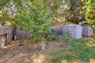 685 Talbot St, Eagle Point, OR 97524 - Photo 11