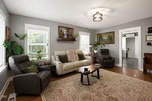1315 W Main St, Medford, OR 97501 - Photo 3