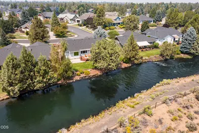 63364 NE Brightwater Drive, Bend, OR 97701 - Photo 3