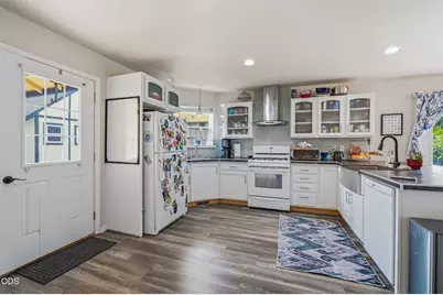 3047 NE Yellow Ribbon Drive, Bend, OR 97701 - Photo 13