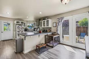 3047 NE Yellow Ribbon Dr, Bend, OR 97701 - Photo 11