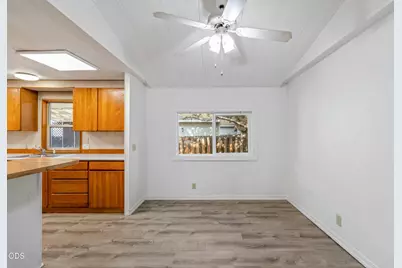 1523 SE Bronzewood Avenue, Bend, OR 97702 - Photo 9