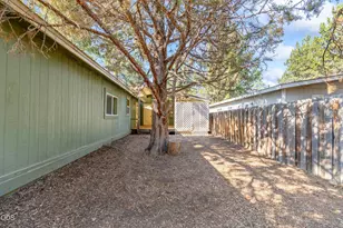 1523 SE Bronzewood Ave, Bend, OR 97702 - Photo 23