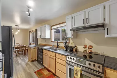 649 Front Street, Klamath Falls, OR 97601 - Photo 19