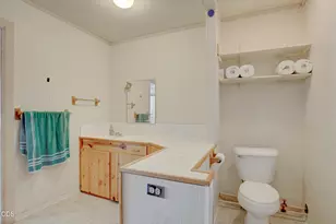 2141 Foots Creek Left Fork Rd, Gold Hill, OR 97525 - Photo 17