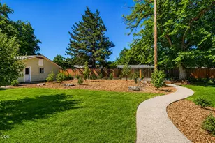 130 S Main St, Phoenix, OR 97535 - Photo 59